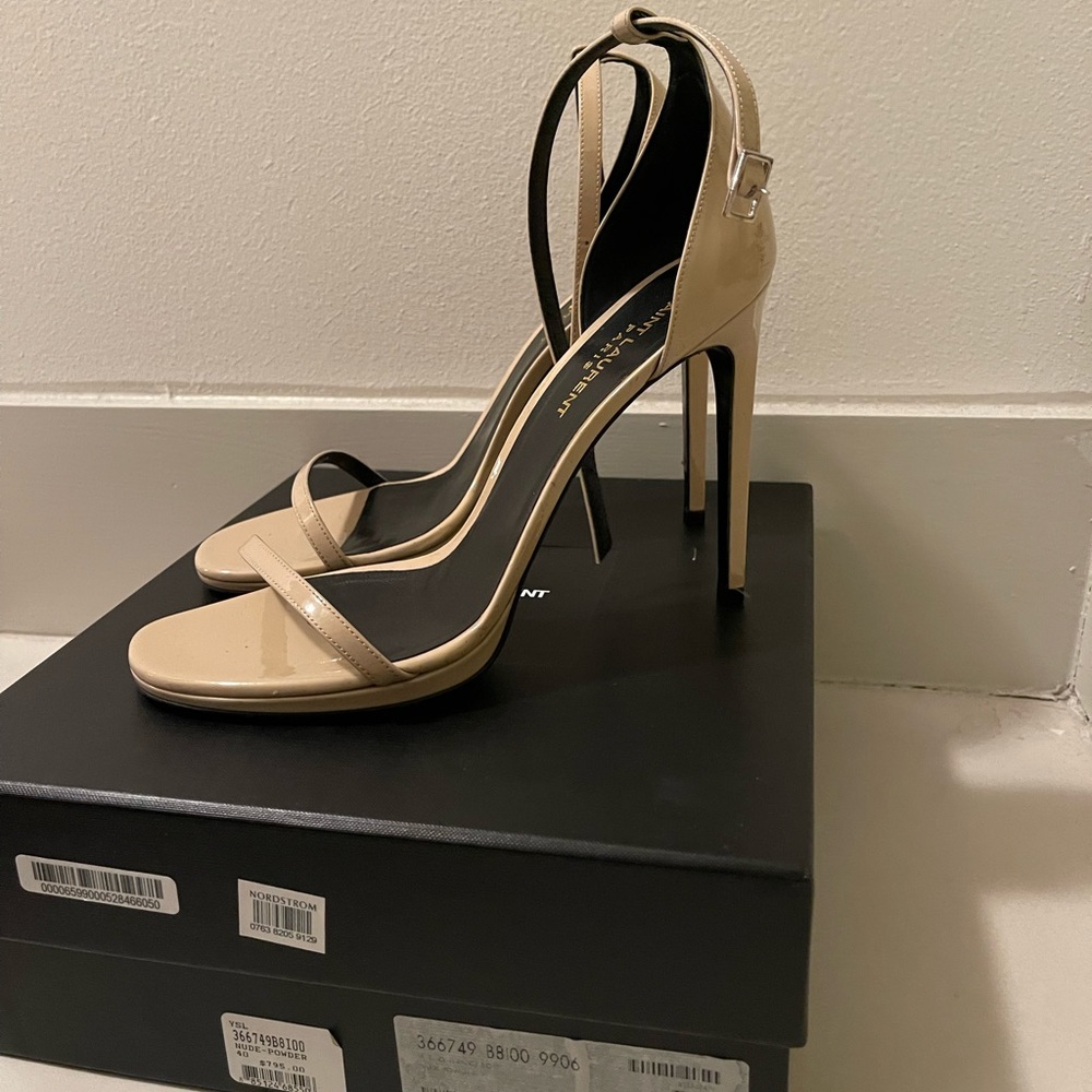 Saint Laurent Nude Leather Strap Heel size 40